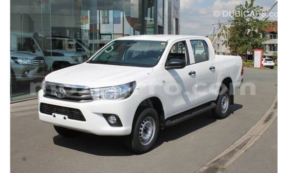 Comprar Importar Toyota Hilux Branco Carro em Import - Dubai em Cabo Delgado Comprar Importar Toyota Hilux Branco Carro em Import - Dubai em Cabo Delgado