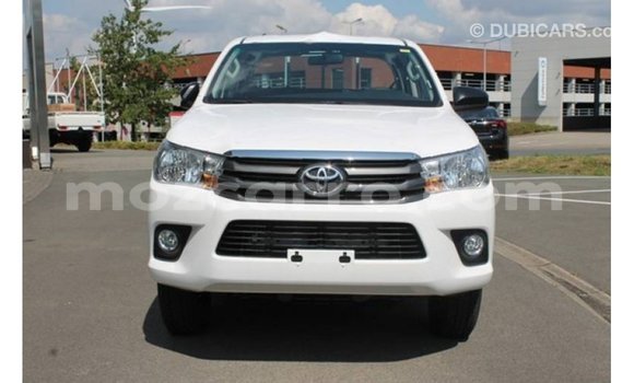 Comprar Importar Toyota Hilux Branco Carro em Import - Dubai em Cabo Delgado Comprar Importar Toyota Hilux Branco Carro em Import - Dubai em Cabo Delgado