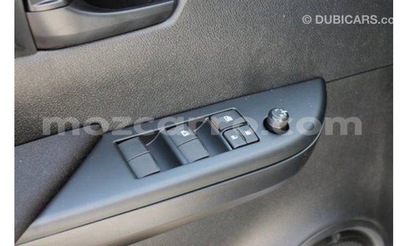 Comprar Importar Toyota Hilux Branco Carro em Import - Dubai em Cabo Delgado Comprar Importar Toyota Hilux Branco Carro em Import - Dubai em Cabo Delgado