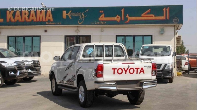 Big with watermark toyota hilux cabo delgado import dubai 6900