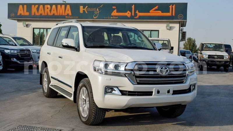 Big with watermark toyota land cruiser cabo delgado import dubai 6901