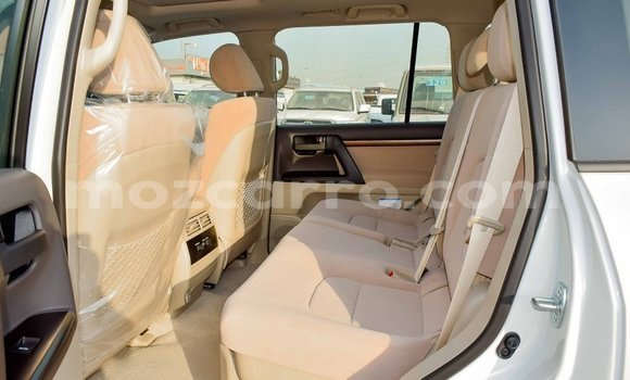 Tenga Imported Toyota Land Cruiser Chena Mota in Import - Dubai in Cabo Delgado Tenga Imported Toyota Land Cruiser Chena Mota in Import - Dubai in Cabo Delgado