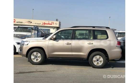 Comprar Importar Toyota Land Cruiser De outros Carro em Import - Dubai em Cabo Delgado Comprar Importar Toyota Land Cruiser De outros Carro em Import - Dubai em Cabo Delgado