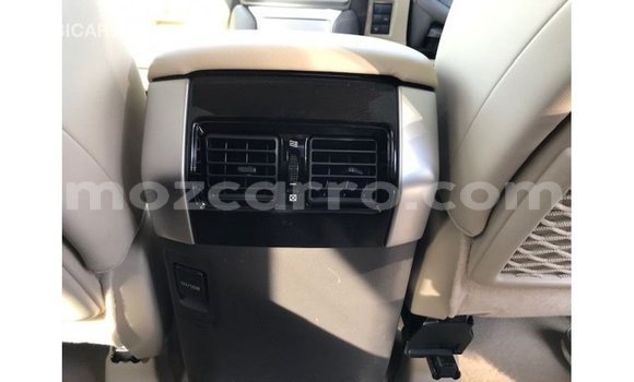 Comprar Importar Toyota Prado Branco Carro em Import - Dubai em Cabo Delgado Comprar Importar Toyota Prado Branco Carro em Import - Dubai em Cabo Delgado