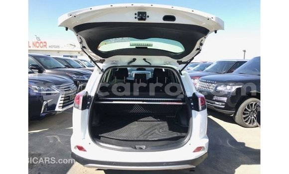 Tenga Imported Toyota 4Runner Chena Mota in Import - Dubai in Cabo Delgado Tenga Imported Toyota 4Runner Chena Mota in Import - Dubai in Cabo Delgado