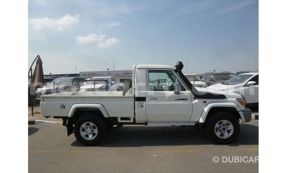Buy Import Toyota Land Cruiser White Car in Import - Dubai in Cabo Delgado Buy Import Toyota Land Cruiser White Car in Import - Dubai in Cabo Delgado