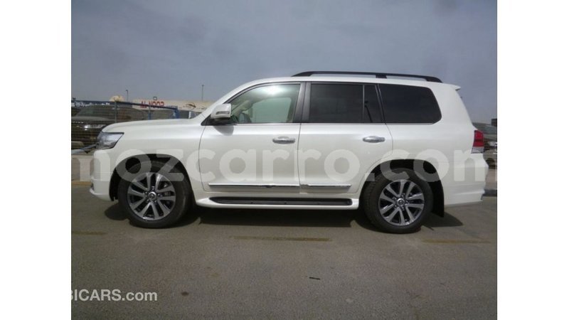 Big with watermark toyota land cruiser cabo delgado import dubai 6919