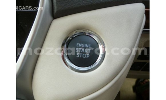Comprar Importar Toyota Land Cruiser Branco Carro em Import - Dubai em Cabo Delgado Comprar Importar Toyota Land Cruiser Branco Carro em Import - Dubai em Cabo Delgado