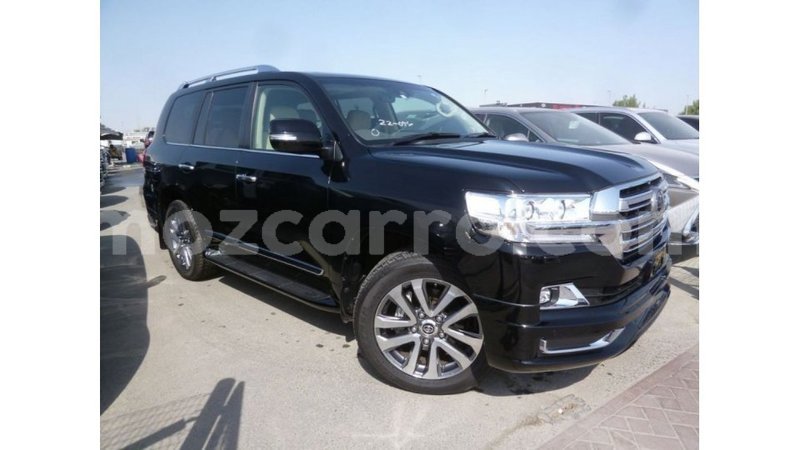 Big with watermark toyota land cruiser cabo delgado import dubai 6922