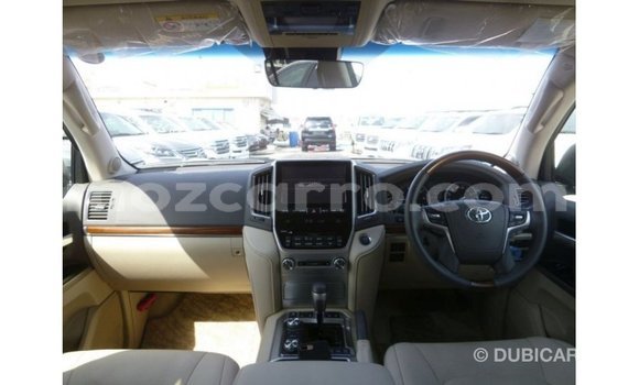 Comprar Importar Toyota Land Cruiser Preto Carro em Import - Dubai em Cabo Delgado Comprar Importar Toyota Land Cruiser Preto Carro em Import - Dubai em Cabo Delgado