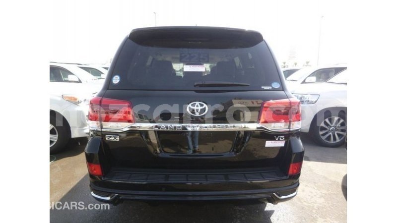 Big with watermark toyota land cruiser cabo delgado import dubai 6922