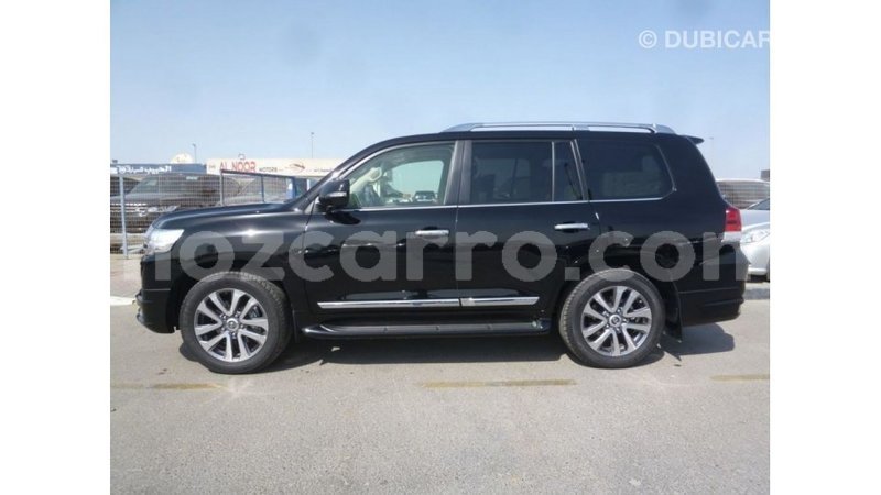 Big with watermark toyota land cruiser cabo delgado import dubai 6922
