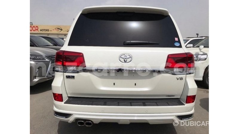 Big with watermark toyota land cruiser cabo delgado import dubai 6924