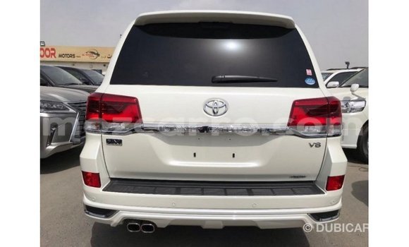 Tenga Imported Toyota Land Cruiser Chena Mota in Import - Dubai in Cabo Delgado Tenga Imported Toyota Land Cruiser Chena Mota in Import - Dubai in Cabo Delgado