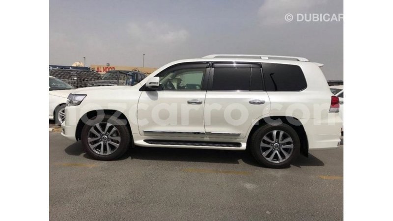 Big with watermark toyota land cruiser cabo delgado import dubai 6924