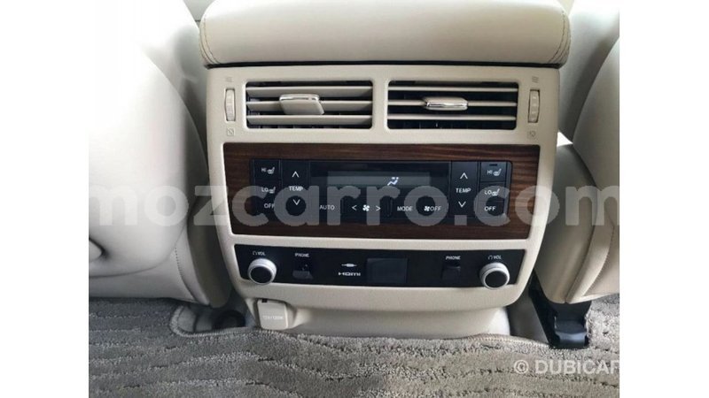 Big with watermark toyota land cruiser cabo delgado import dubai 6924