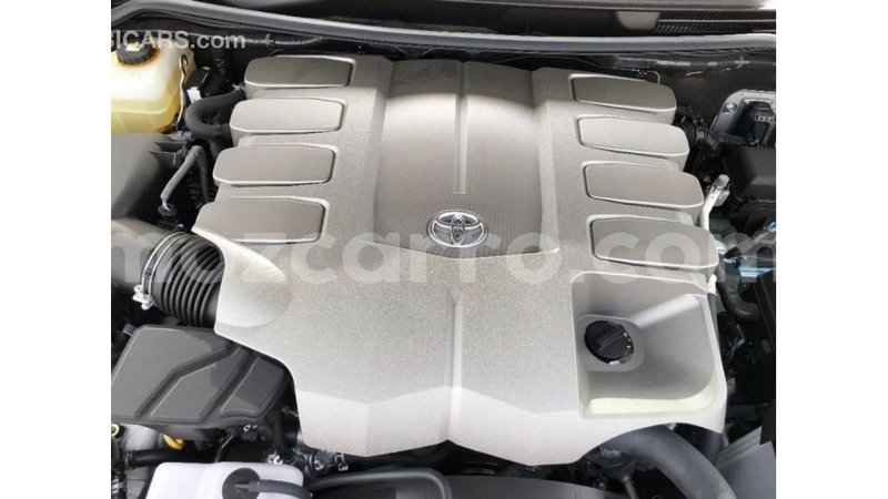 Big with watermark toyota land cruiser cabo delgado import dubai 6924