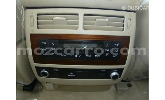 Nunua Imported Toyota Land Cruiser Nyeupe Gari ndani ya Import - Dubai nchini Cabo Delgado Nunua Imported Toyota Land Cruiser Nyeupe Gari ndani ya Import - Dubai nchini Cabo Delgado