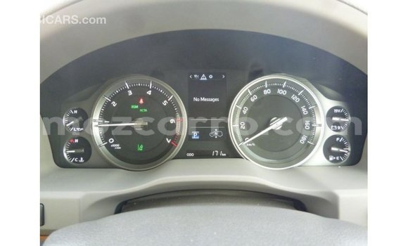 Nunua Imported Toyota Land Cruiser Nyeupe Gari ndani ya Import - Dubai nchini Cabo Delgado Nunua Imported Toyota Land Cruiser Nyeupe Gari ndani ya Import - Dubai nchini Cabo Delgado