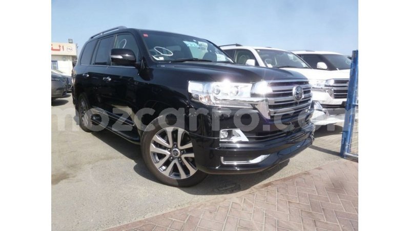 Big with watermark toyota land cruiser cabo delgado import dubai 6926