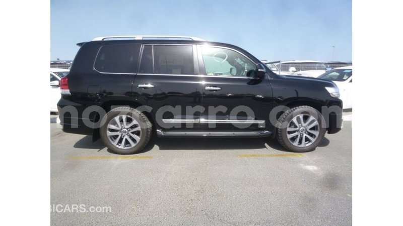 Big with watermark toyota land cruiser cabo delgado import dubai 6926