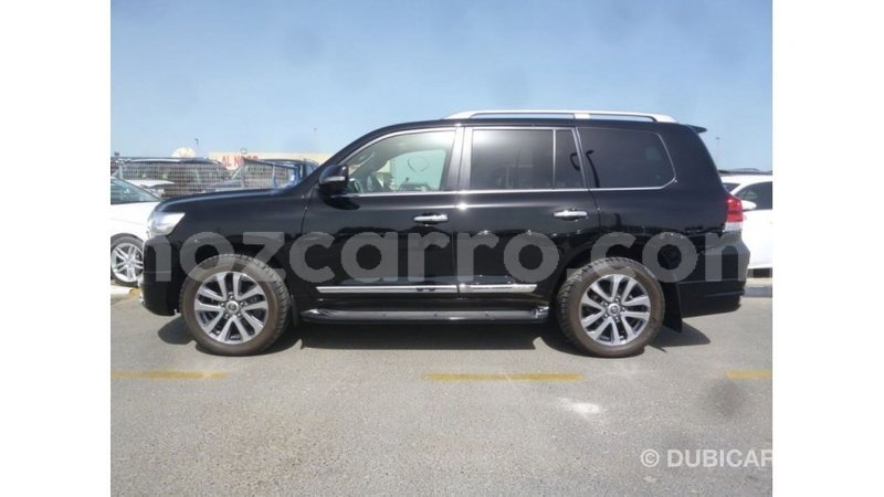 Big with watermark toyota land cruiser cabo delgado import dubai 6926