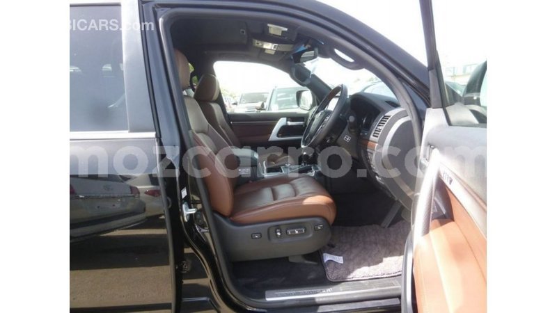 Big with watermark toyota land cruiser cabo delgado import dubai 6926