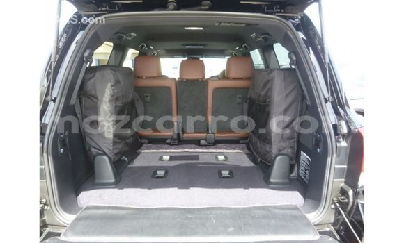 Comprar Importar Toyota Land Cruiser Preto Carro em Import - Dubai em Cabo Delgado Comprar Importar Toyota Land Cruiser Preto Carro em Import - Dubai em Cabo Delgado