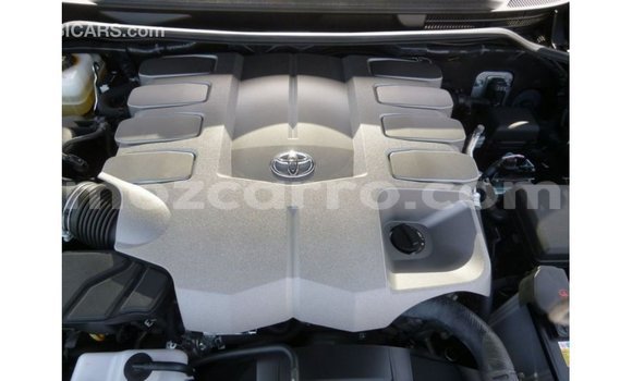 Comprar Importar Toyota Land Cruiser Preto Carro em Import - Dubai em Cabo Delgado Comprar Importar Toyota Land Cruiser Preto Carro em Import - Dubai em Cabo Delgado