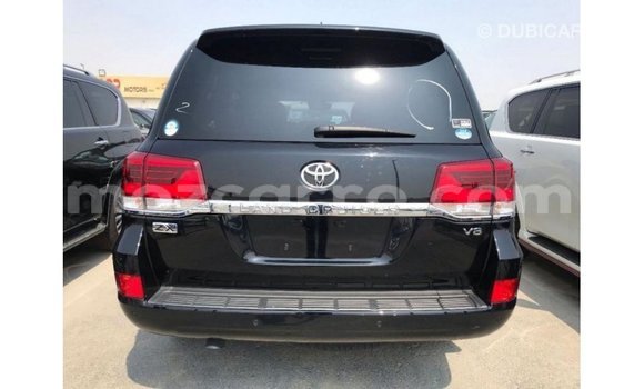 Tenga Imported Toyota Land Cruiser Nhema Mota in Import - Dubai in Cabo Delgado Tenga Imported Toyota Land Cruiser Nhema Mota in Import - Dubai in Cabo Delgado