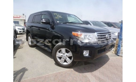 Nunua Imported Toyota Land Cruiser Nyeusi Gari ndani ya Import - Dubai nchini Cabo Delgado Nunua Imported Toyota Land Cruiser Nyeusi Gari ndani ya Import - Dubai nchini Cabo Delgado