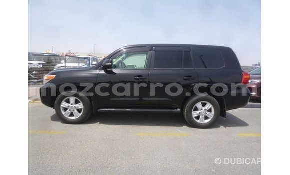 Nunua Imported Toyota Land Cruiser Nyeusi Gari ndani ya Import - Dubai nchini Cabo Delgado Nunua Imported Toyota Land Cruiser Nyeusi Gari ndani ya Import - Dubai nchini Cabo Delgado
