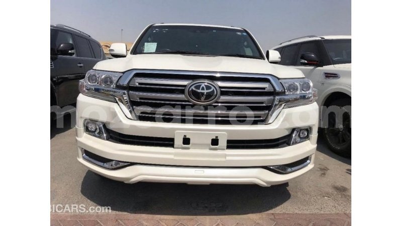 Big with watermark toyota land cruiser cabo delgado import dubai 6934