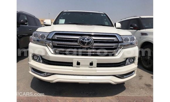 Tenga Imported Toyota Land Cruiser Chena Mota in Import - Dubai in Cabo Delgado Tenga Imported Toyota Land Cruiser Chena Mota in Import - Dubai in Cabo Delgado