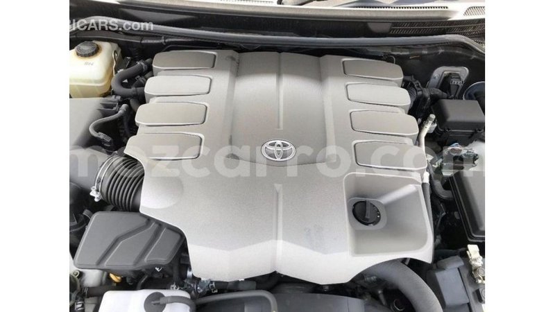 Big with watermark toyota land cruiser cabo delgado import dubai 6934