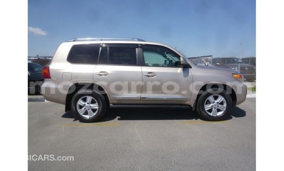 Comprar Importar Toyota Land Cruiser De outros Carro em Import - Dubai em Cabo Delgado Comprar Importar Toyota Land Cruiser De outros Carro em Import - Dubai em Cabo Delgado