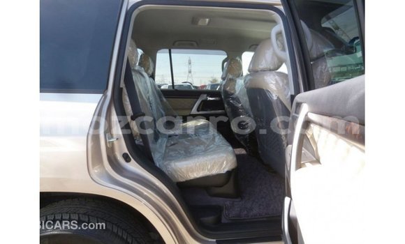 Comprar Importar Toyota Land Cruiser De outros Carro em Import - Dubai em Cabo Delgado Comprar Importar Toyota Land Cruiser De outros Carro em Import - Dubai em Cabo Delgado