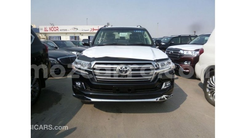 Big with watermark toyota land cruiser cabo delgado import dubai 6937