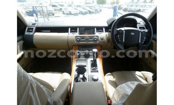 Tenga Imported Land Rover Range Rover Zvimwe Mota in Import - Dubai in Cabo Delgado Tenga Imported Land Rover Range Rover Zvimwe Mota in Import - Dubai in Cabo Delgado