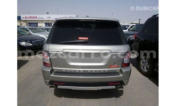 Tenga Imported Land Rover Range Rover Zvimwe Mota in Import - Dubai in Cabo Delgado Tenga Imported Land Rover Range Rover Zvimwe Mota in Import - Dubai in Cabo Delgado