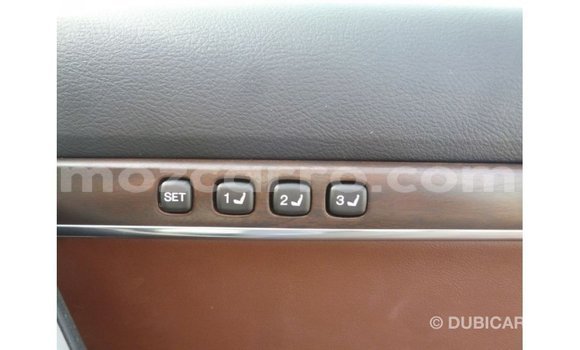 Tenga Imported Toyota Land Cruiser Chena Mota in Import - Dubai in Cabo Delgado Tenga Imported Toyota Land Cruiser Chena Mota in Import - Dubai in Cabo Delgado