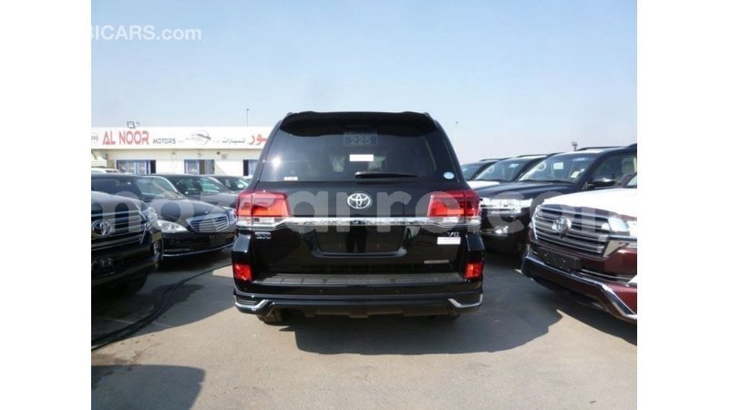 Big with watermark toyota land cruiser cabo delgado import dubai 6944