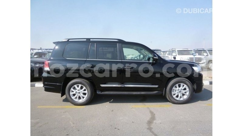 Big with watermark toyota land cruiser cabo delgado import dubai 6944