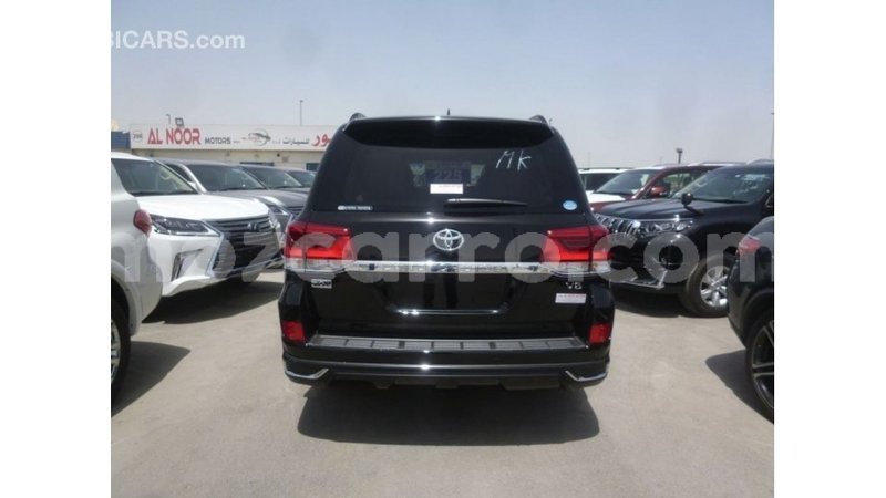 Big with watermark toyota land cruiser cabo delgado import dubai 6945