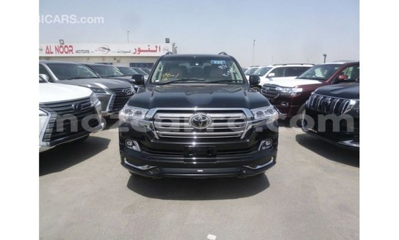 Nunua Imported Toyota Land Cruiser Nyeusi Gari ndani ya Import - Dubai nchini Cabo Delgado Nunua Imported Toyota Land Cruiser Nyeusi Gari ndani ya Import - Dubai nchini Cabo Delgado