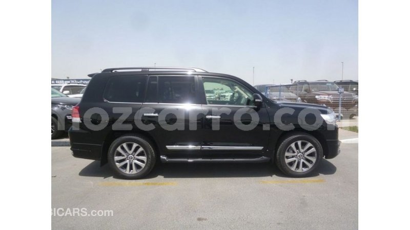 Big with watermark toyota land cruiser cabo delgado import dubai 6945