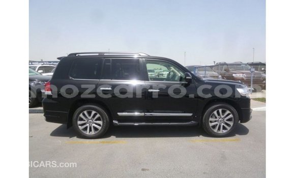 Nunua Imported Toyota Land Cruiser Nyeusi Gari ndani ya Import - Dubai nchini Cabo Delgado Nunua Imported Toyota Land Cruiser Nyeusi Gari ndani ya Import - Dubai nchini Cabo Delgado