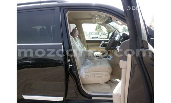 Nunua Imported Toyota Land Cruiser Nyeusi Gari ndani ya Import - Dubai nchini Cabo Delgado Nunua Imported Toyota Land Cruiser Nyeusi Gari ndani ya Import - Dubai nchini Cabo Delgado