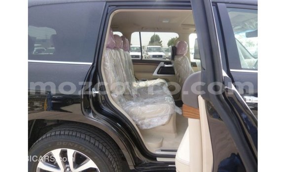 Nunua Imported Toyota Land Cruiser Nyeusi Gari ndani ya Import - Dubai nchini Cabo Delgado Nunua Imported Toyota Land Cruiser Nyeusi Gari ndani ya Import - Dubai nchini Cabo Delgado