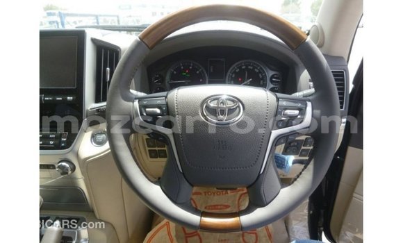 Nunua Imported Toyota Land Cruiser Nyeusi Gari ndani ya Import - Dubai nchini Cabo Delgado Nunua Imported Toyota Land Cruiser Nyeusi Gari ndani ya Import - Dubai nchini Cabo Delgado